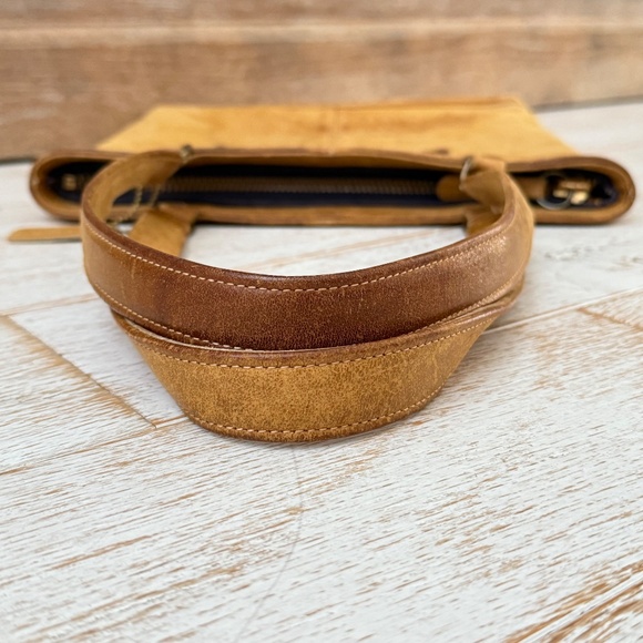 Coach Vintage 60’s Bonnie Cashin Skinny Kisslock Tote Camel Leather - Picture 12 of 16